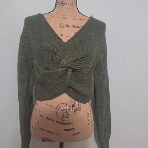 Twist Front Cropped Knit Sweater — Olive Green